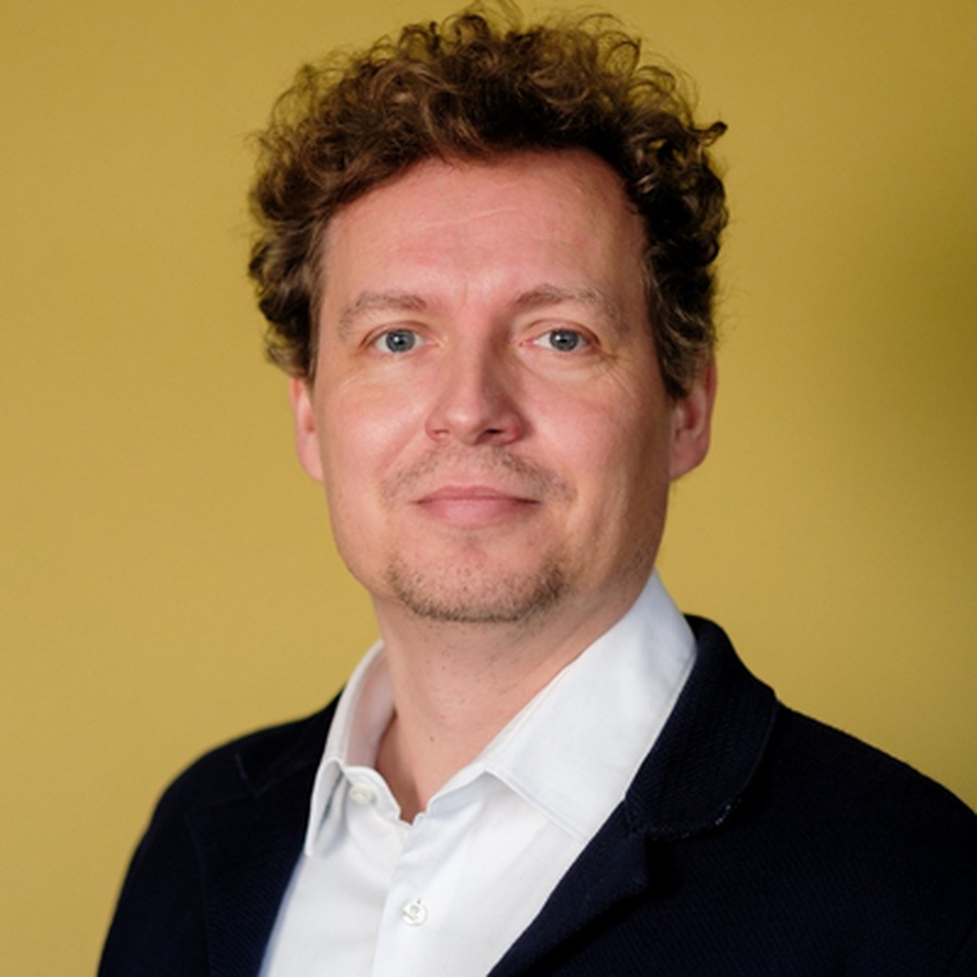 Porträt von Prof. Dr. Kristian Hildebrand